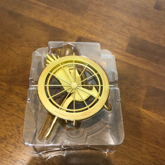 Hallmark 2013 Hunger Games Catching Fire Mockingjay Ornament - Picture 11 of 13